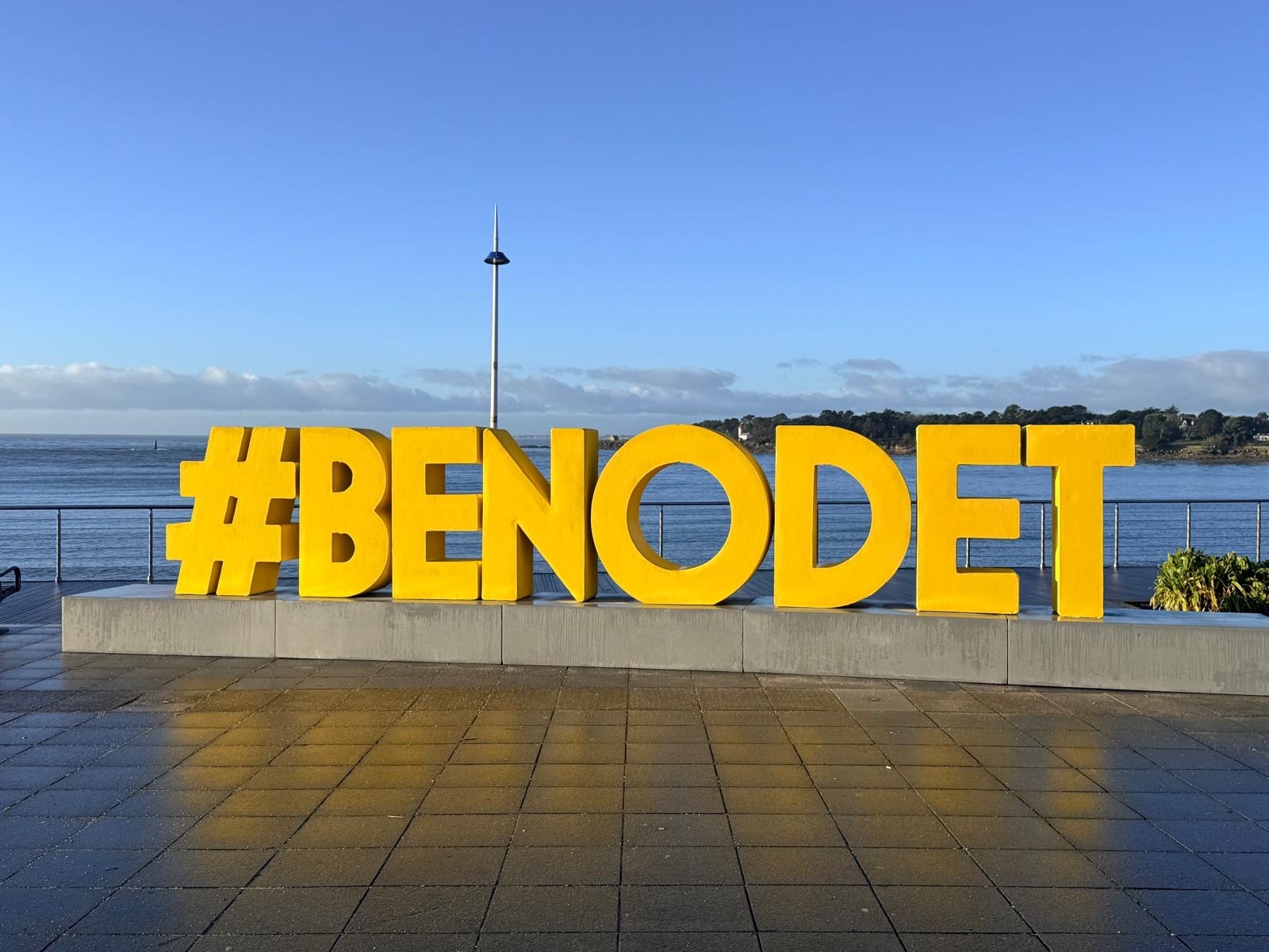 <img src="https://3dconcrete.fr/actualités/https://3dconcrete.fr/lettrage-benodet-en-impression-3d-beton/lettragebenodet.jpg" alt="Lettrage monumental pour #BENODET en impression 3D béton, repère identitaire par 3D Concrete, Perpignan
