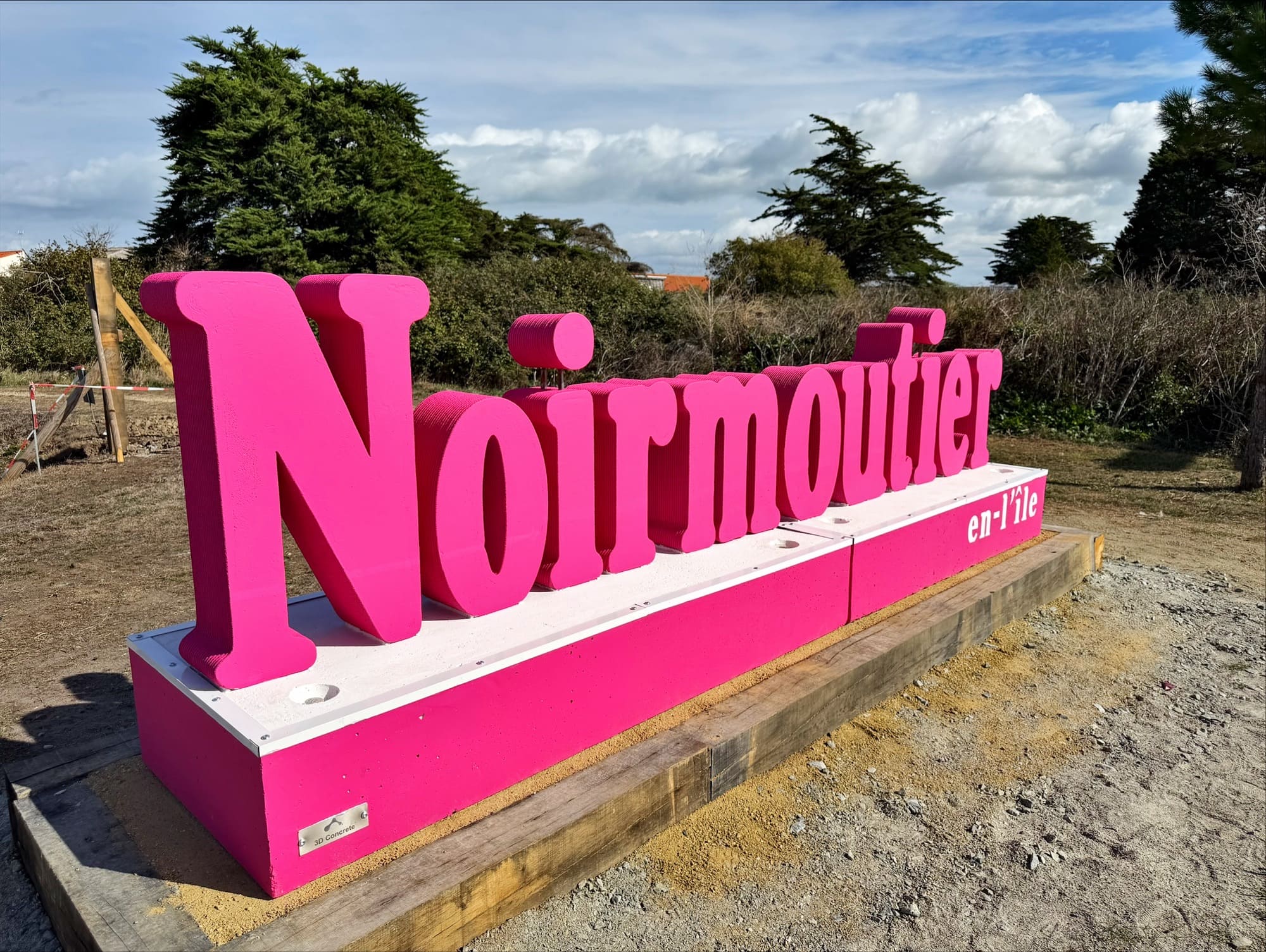 <img src="htts://3dconcrete.fr/actualités/https://3dconcrete.fr/un-lettrage-rose-pour-octobre-rose-a-noirmoutier/letrasurbanas.jpg" alt="Letras para Octubre Rosa en hormigón impreso en 3D, 3D Concrete, Perpiñán, Pirineos Orientales, Occitania">