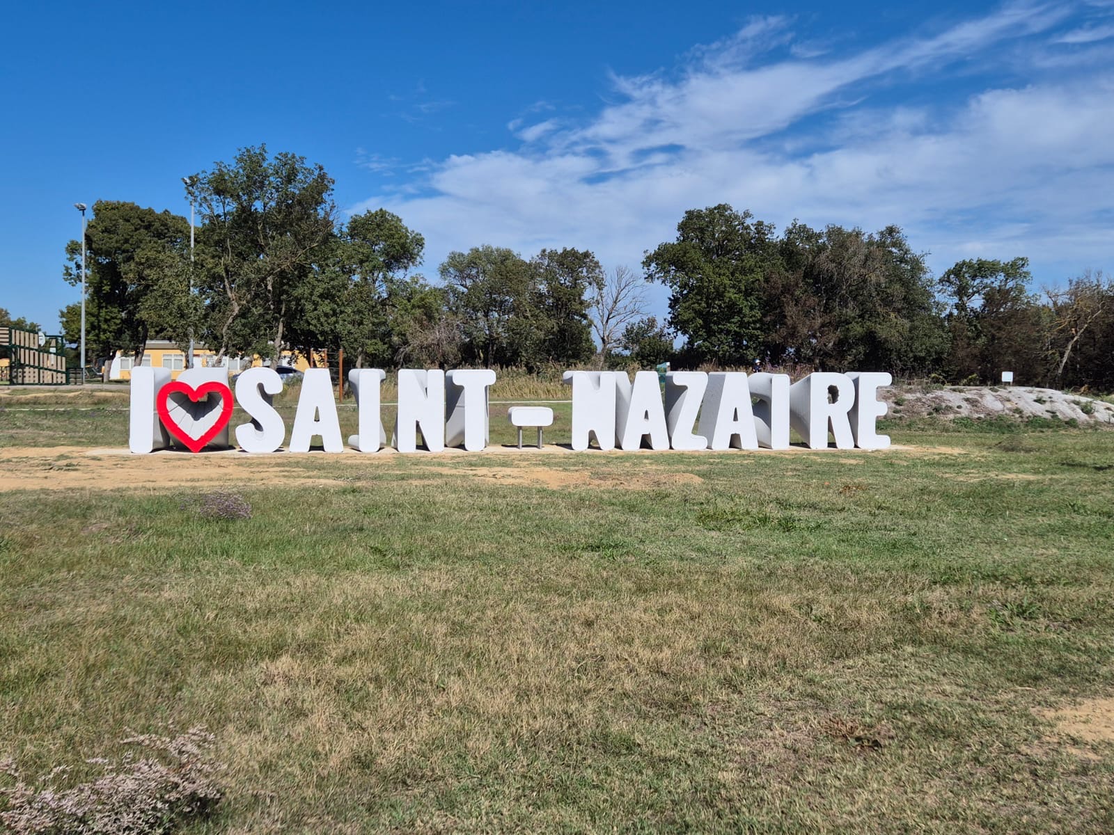 Letras urbanas en 3D de hormigón